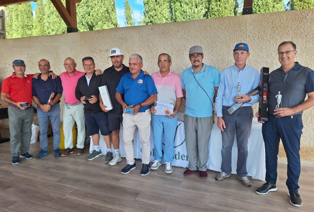 Carmelo García Rubio se impone en el Torneo Restaurante Capitol de Golf Valderrey